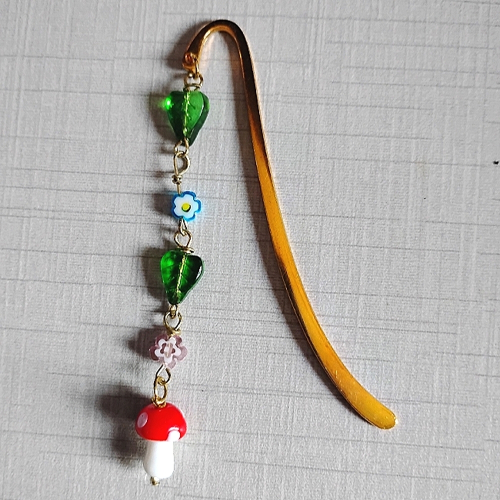 Mushroom Glass Beaded Gold Book Hook Bookmark Gift For Readers